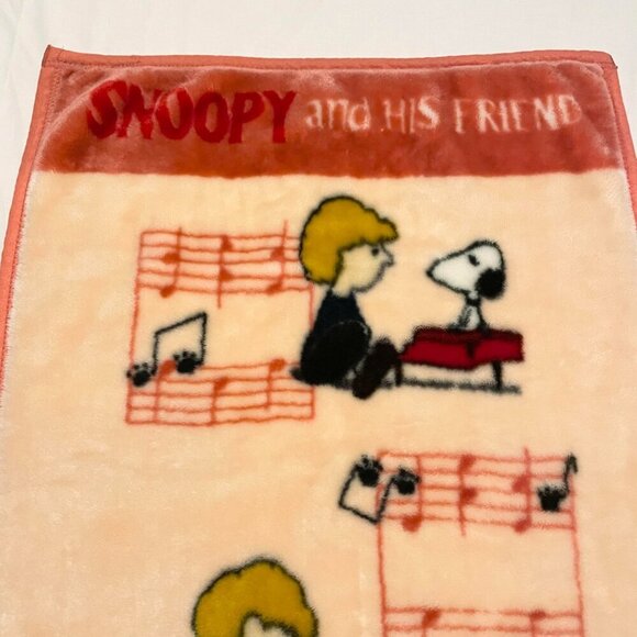 Vintage Snoopy And His Friends Blanket 38 x 27.5 Inch Baby Blanket Flaws - Picture 2 of 16